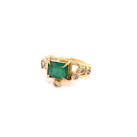 EMERALD & DIAMOND RING