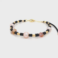 FRESHWATER PEARLS, SAPPHIRES & YELLOW GOLD BRACELET